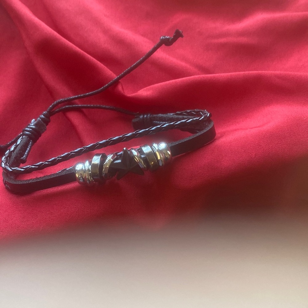Bracelet